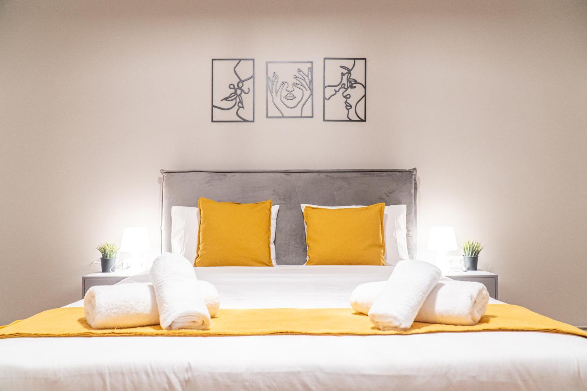 Syntagma Square, 100sqm Luxurious Family Athens