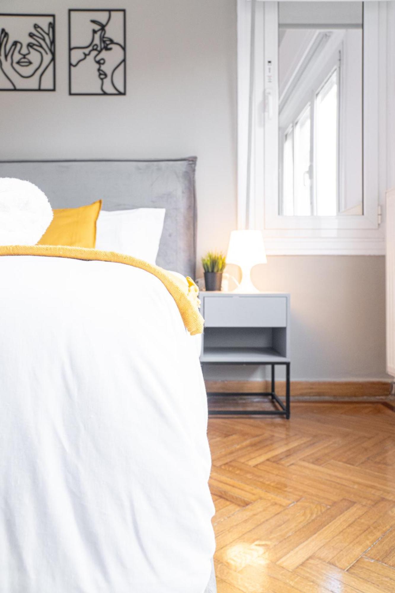 Syntagma Square, 100sqm Luxurious Family Apartment